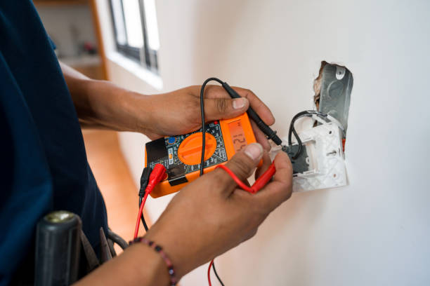 Best Circuit Breaker Repair  in Seco Mines, TX